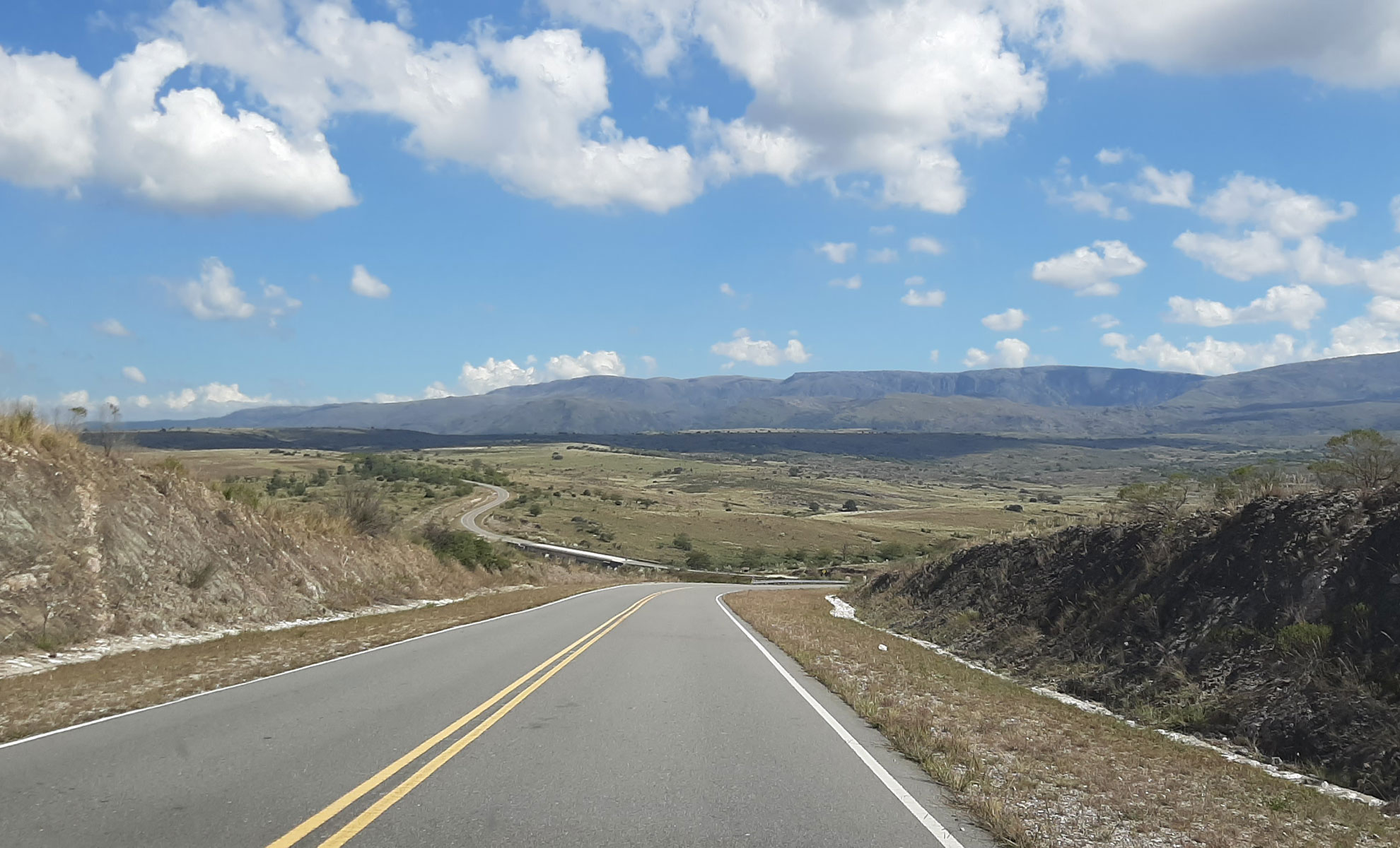 Camino de las Altas Cumbres desde Córdoba hacia el Valle del Conlara y Carpintería San Luis